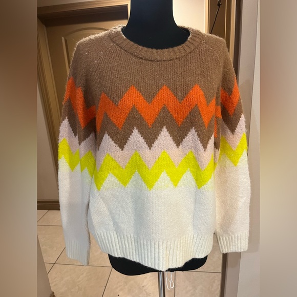 Chevron Pattern Multicolor Sweater - Picture 1 of 2